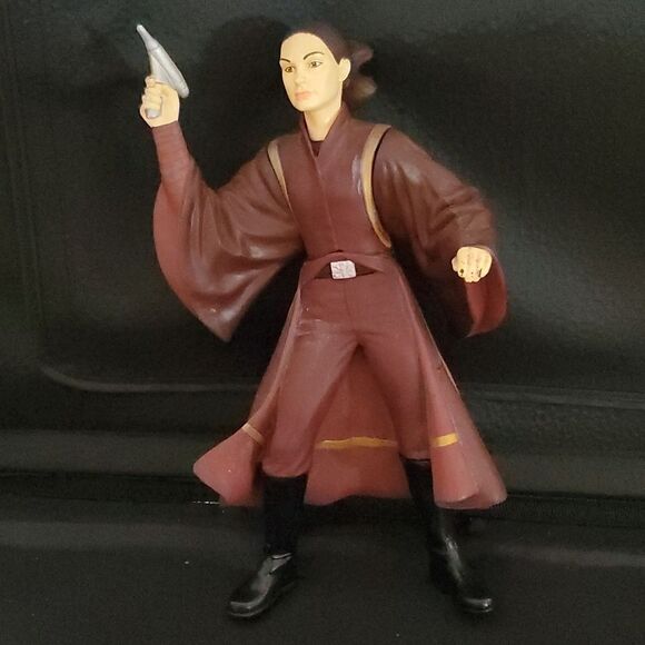 Vintage 1999 Queen Amidala Padme Naboo Star Wars Figure - Picture 1 of 10